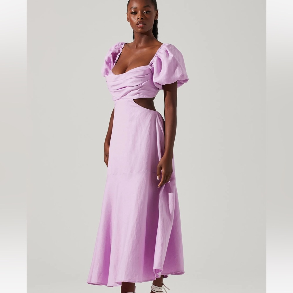Astr Lilac Midi Dress with Puff Sleeves